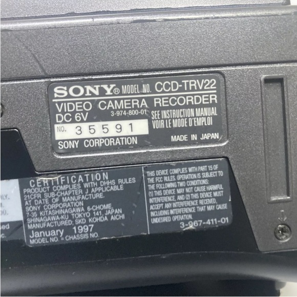 Sony Handycam Vision CCD-TRV22 Video8 8mm Camcorder 26X Digital Zoom Steady Shot - Picture 6 of 12